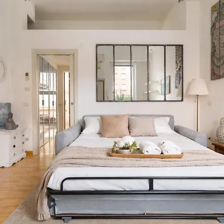 Apartment Private Parking - Stylish Navigli Loft Milan