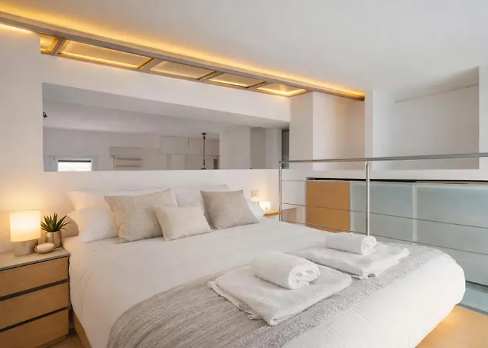 Apartment Private Parking - Stylish Navigli Loft Milan