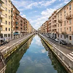 Private Parking - Stylish Navigli Loft Milan