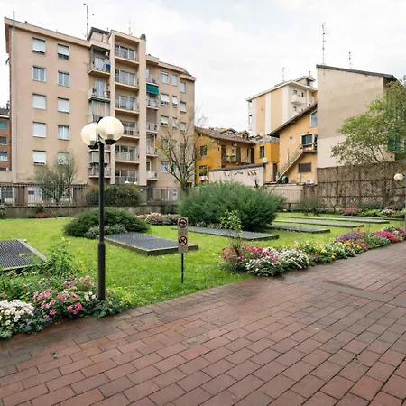 Private Parking - Stylish Navigli Loft Milán